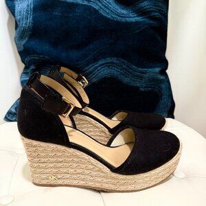 Jessica Simpson Closed Toe Black Ankle-Strap Platform Espadrille